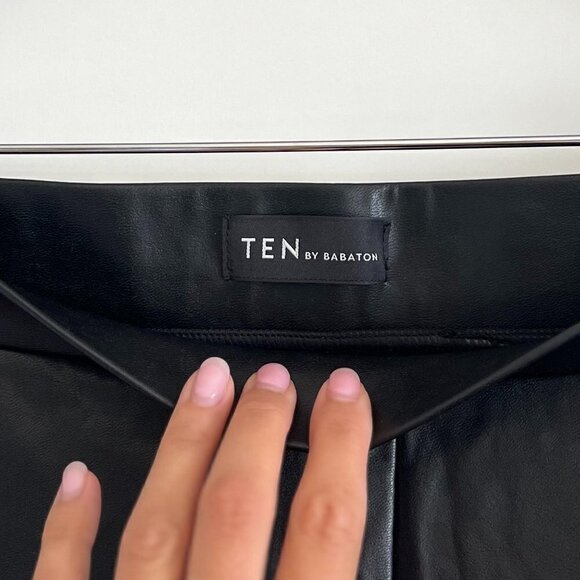 Ten by Babaton | Showcase Pant High-waisted Vegan Leather leggings - Picture 8 of 10